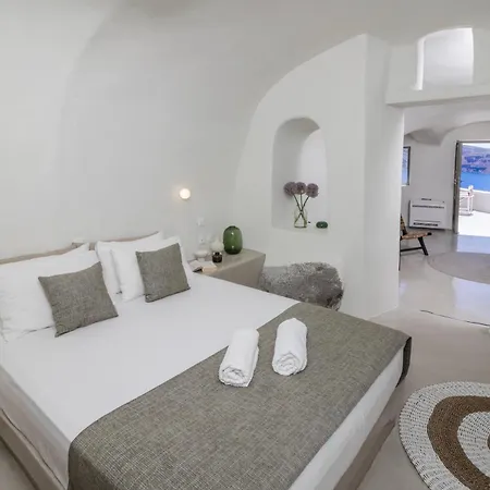 فيلة Kyrkos Collection *