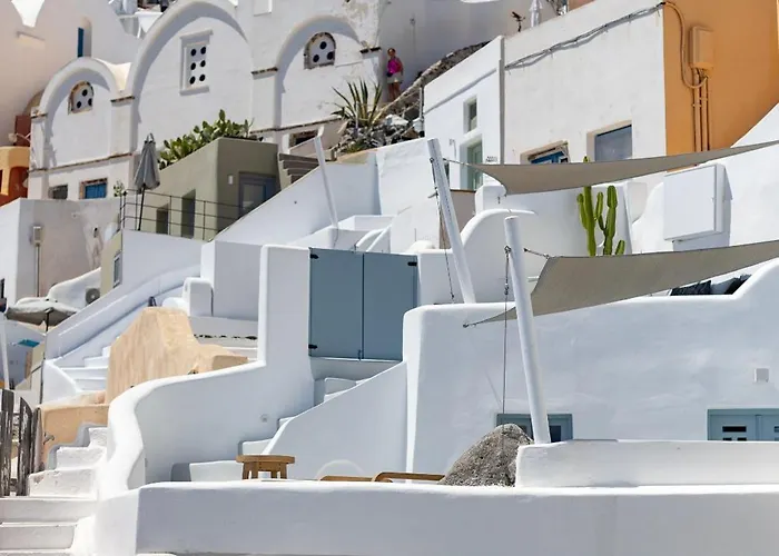 Kyrkos Collection * Oia